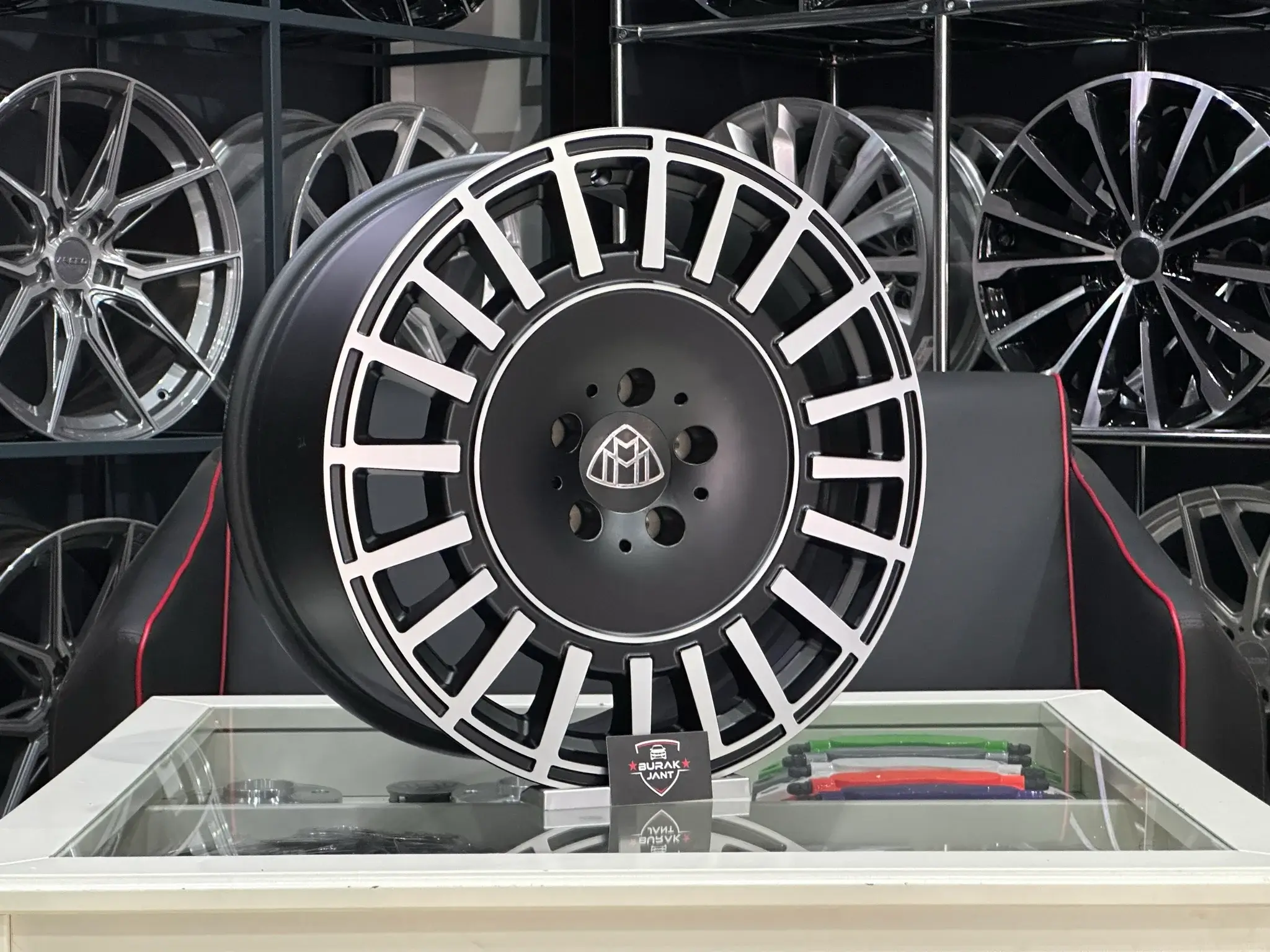 18 İNÇ 5X112 MERCEDES VİTO MAYBACH JANT MODELİ