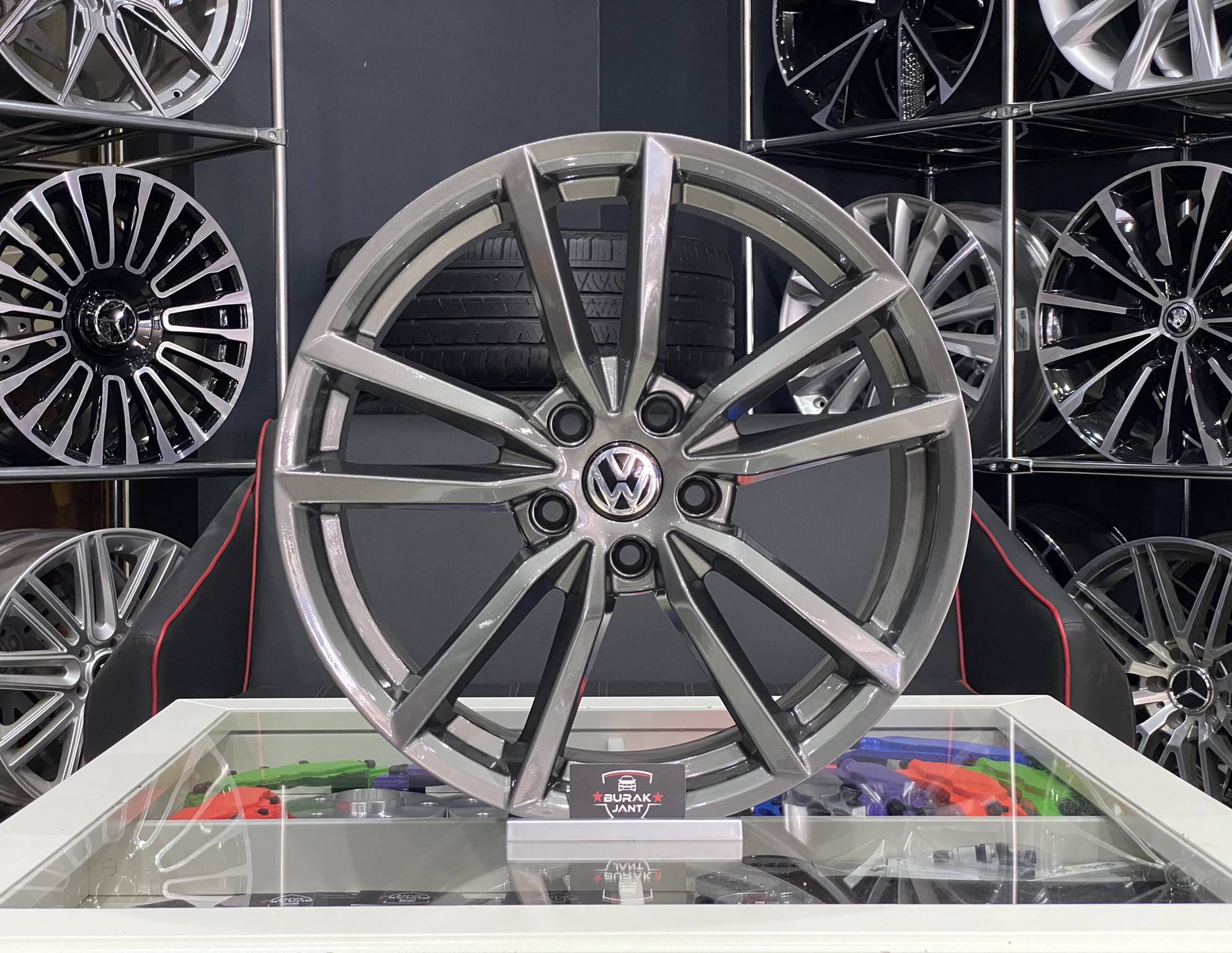 18 İNÇ 5X112 VW PRETORİA JANT MODELİ (4ADET)