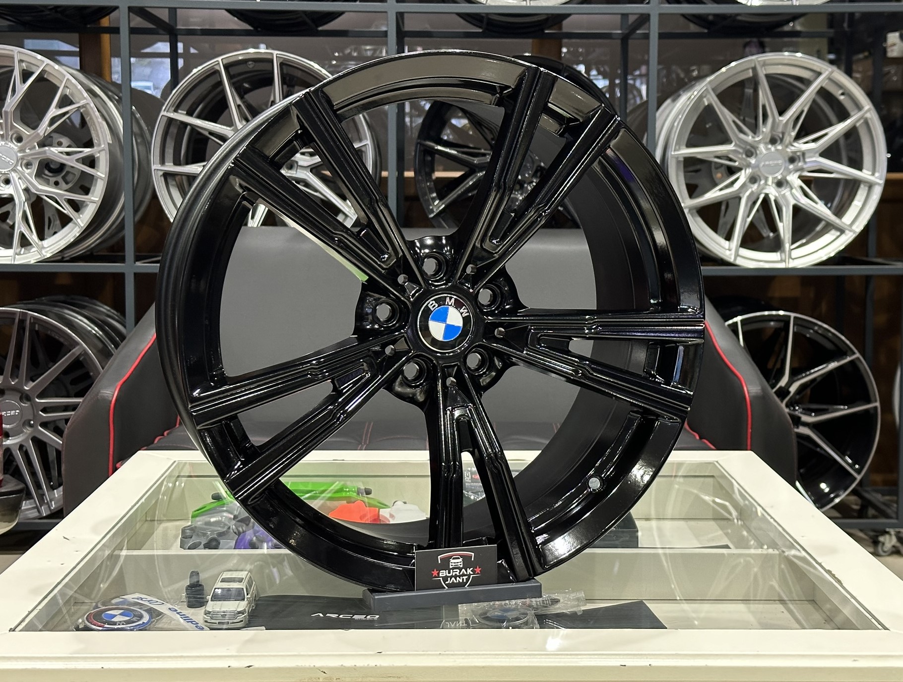 19 İNÇ 5X112 BMW G20 G22 STYLE-793 İNDİVİDUAL ÖN/ARKA PİANO BLACK JANT MODELİ (4ADET) - Görsel 2