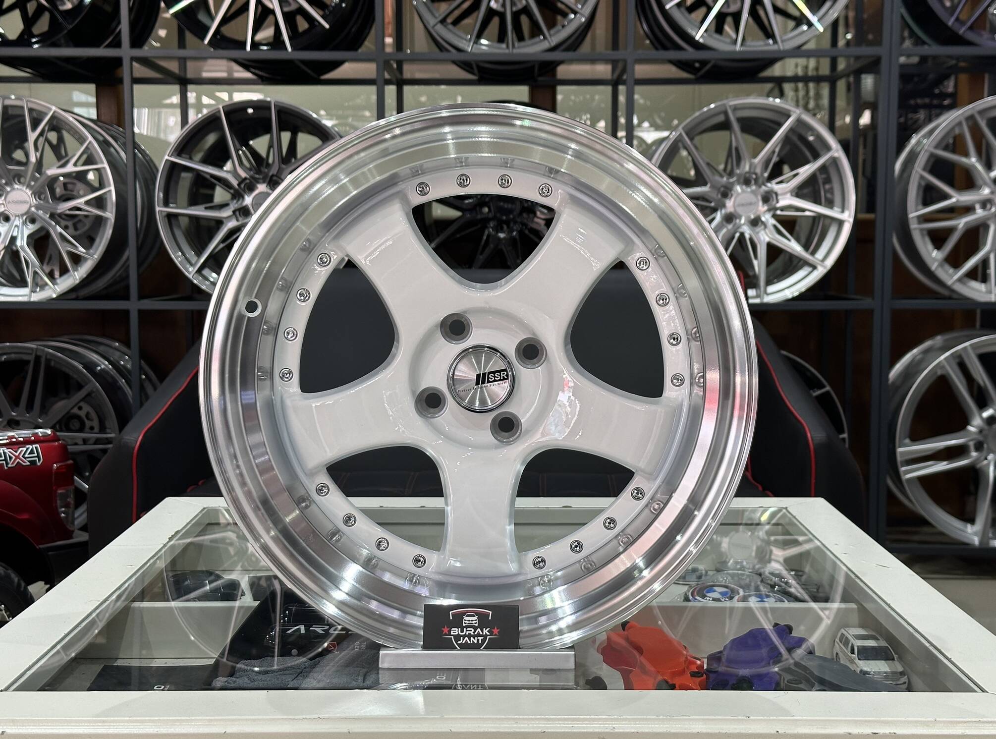 17 İNÇ 4X100 SSR LİP POLİSH WHİTE BEYAZ ÖN ARKA JANT MODELİ (4ADET)