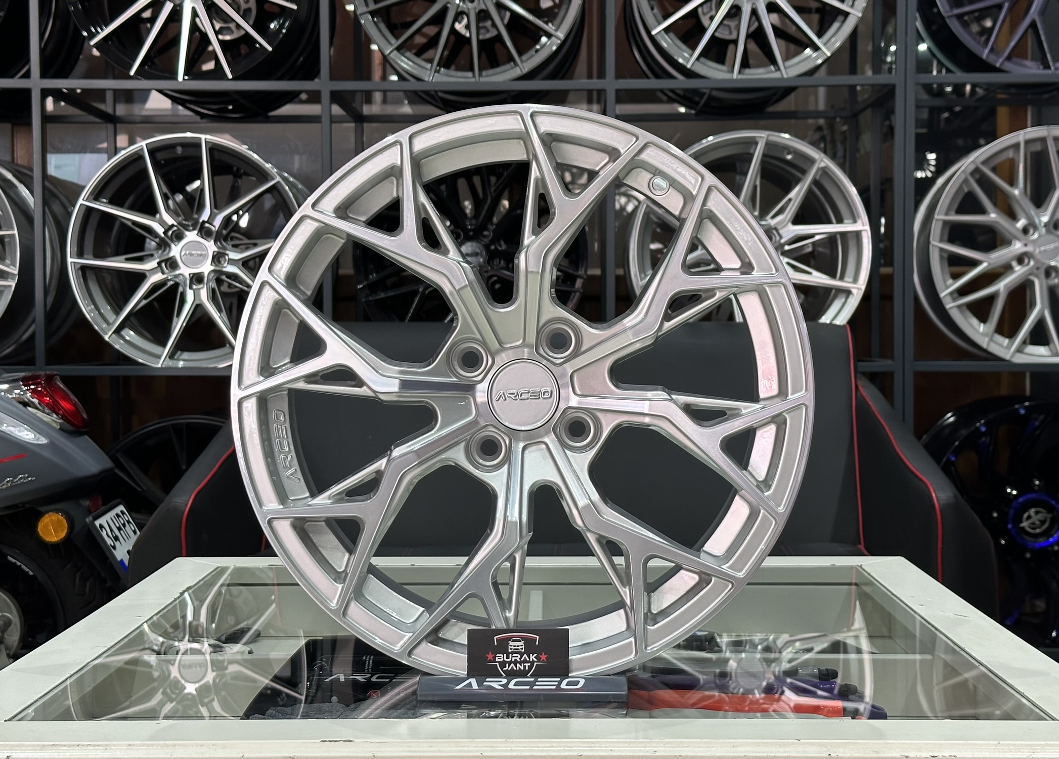 ARCEO ROMA 17 İNÇ 4X100 SİLVER DİAMOND M01 JANT MODELİ (4ADET)