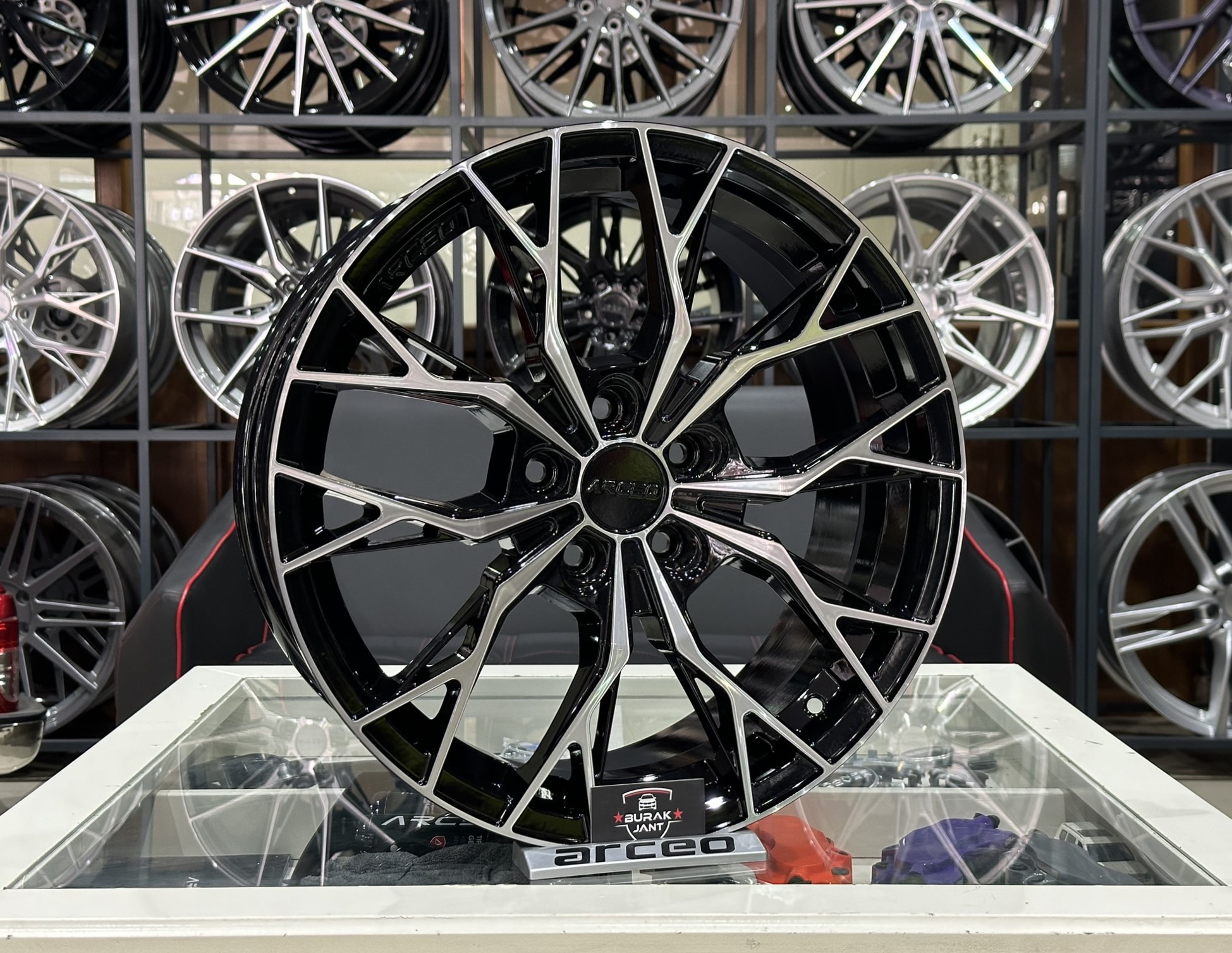ARCEO ROMA 17 İNÇ 5X108 BLACK DİAMOND JANT MODELİ (4ADET) - Görsel 2