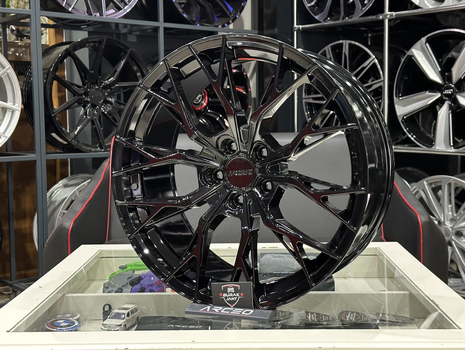 ARCEO ROMA 17 İNÇ 5X105 PİANO BLACK JANT MODELİ (4ADET) - Görsel 3