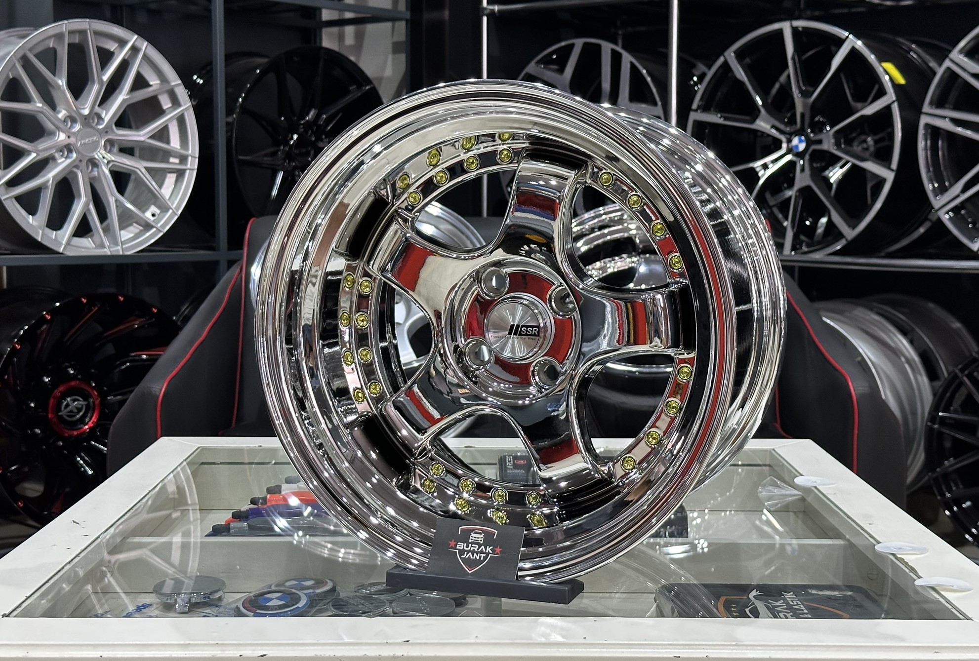 16 İNÇ 4X100 SSR ÖN:9 ARKA:10 CHROME GOLD RİVET JANT MODELİ (4ADET) - Görsel 3