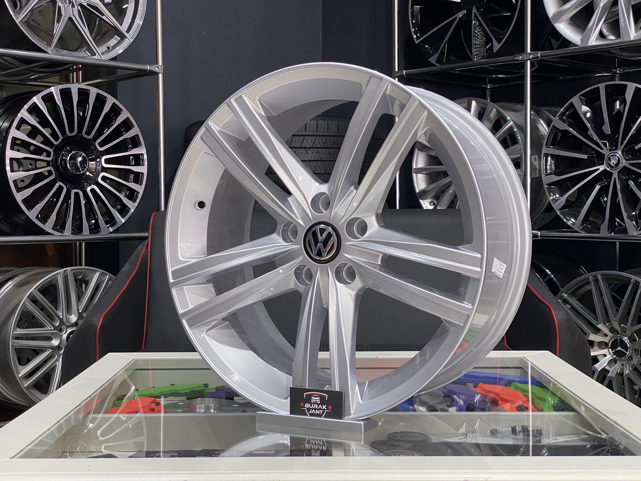 18 İNÇ 5X112 VOLKSWAGEN GOLF JETTA T-ROC TİGUAN SEBRİNG JANT MODELİ (4ADET) - Görsel 3