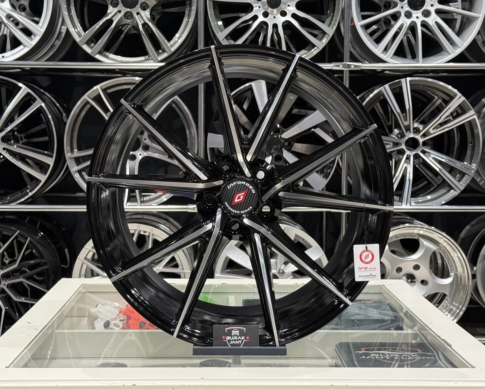 20 İNÇ 5X112 ORJİNAL İNFORGED İFG58 BLACK MACHİNED ÖN ARKA JANT MODELİ (4ADET)