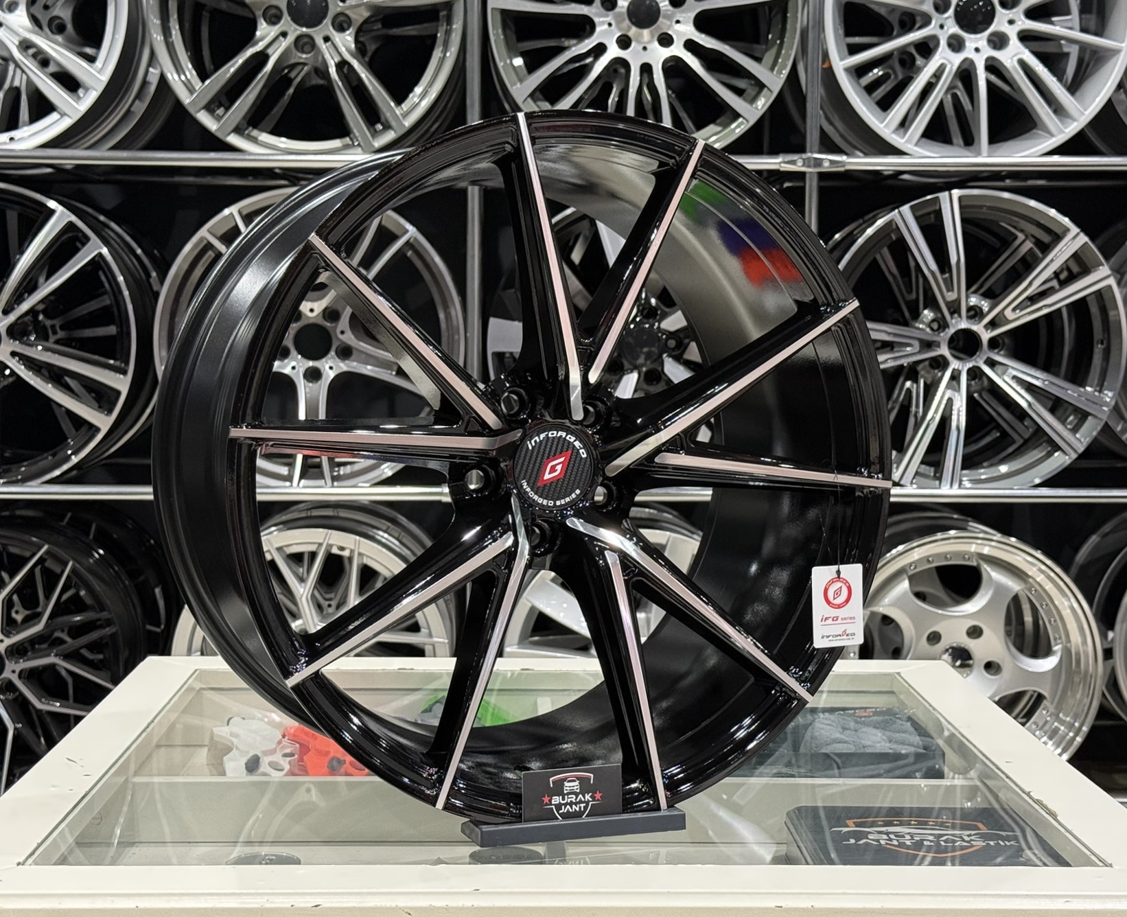 20 İNÇ 5X112 ORJİNAL İNFORGED İFG58 BLACK MACHİNED ÖN ARKA JANT MODELİ (4ADET) - Görsel 2