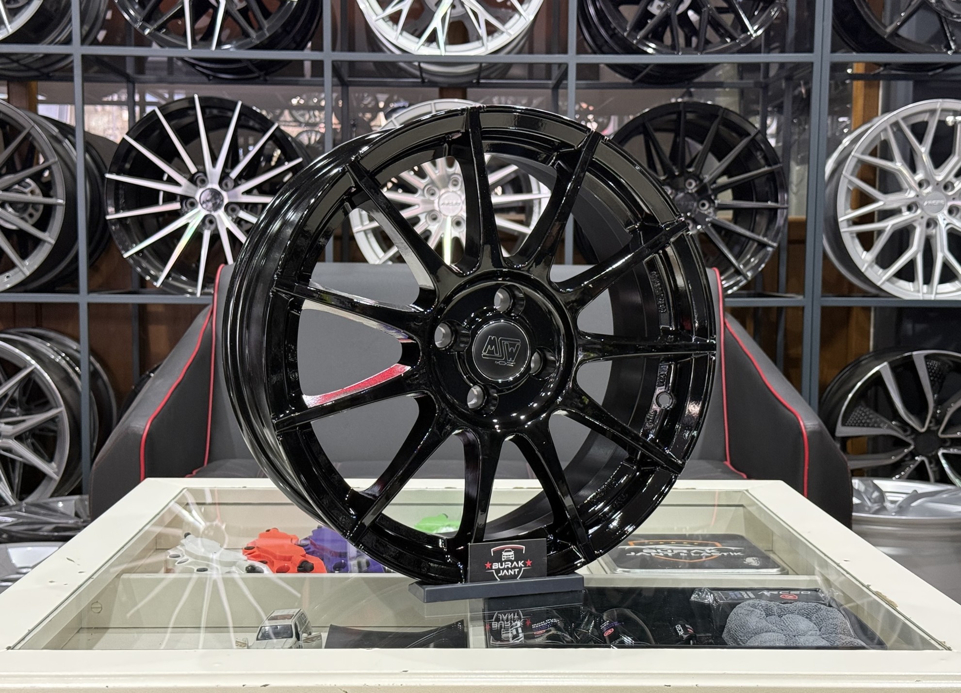 17 İNÇ 4X100 ORJ. GLOSS BLACK MSW-85 JANT MODELİ (4ADET) - Görsel 2