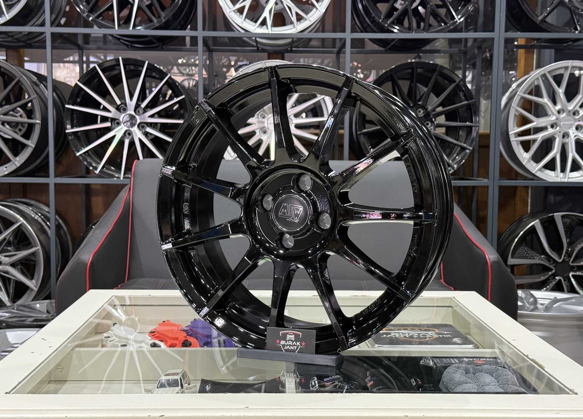 17 İNÇ 4X100 ORJ. GLOSS BLACK MSW-85 JANT MODELİ (4ADET) - Görsel 3