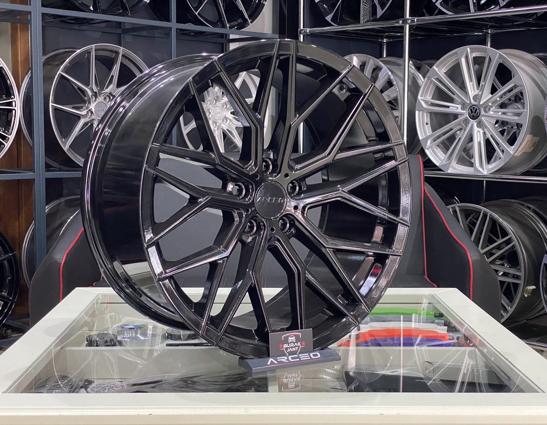 19 İNÇ 5X114.3 ARCEO VALENCİA PİANO BLACK JANT MODELİ (4ADET) - Görsel 2