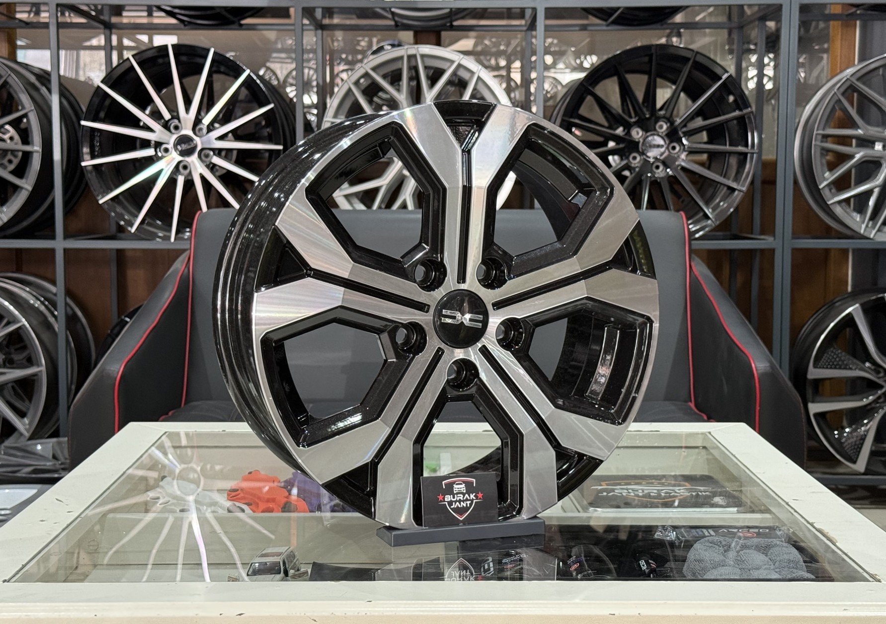 16 İNÇ 5X114.3 YENİ DACIA DUSTER BLACK DİAMOND JANT MODELİ (4ADET) - Görsel 2