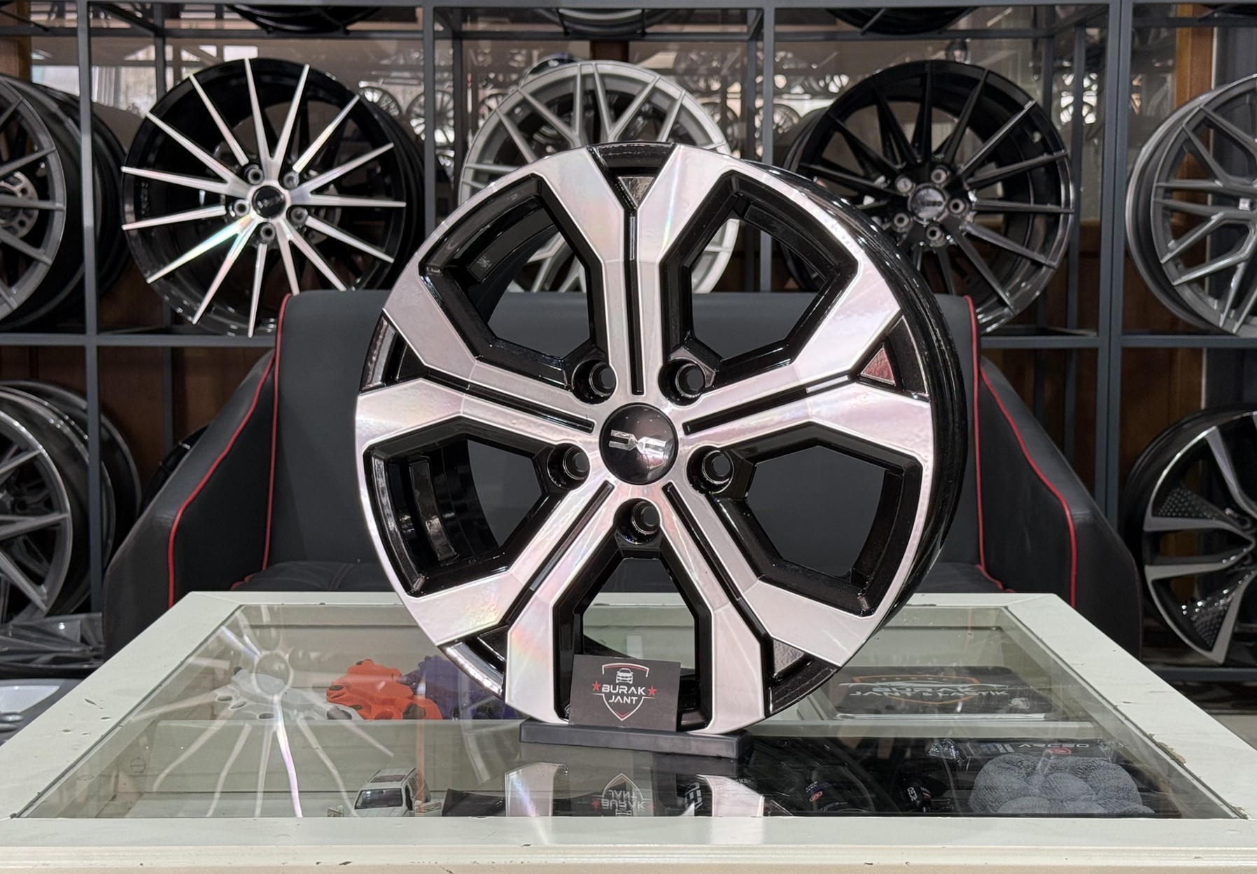 16 İNÇ 5X114.3 YENİ DACIA DUSTER BLACK DİAMOND JANT MODELİ (4ADET) - Görsel 3