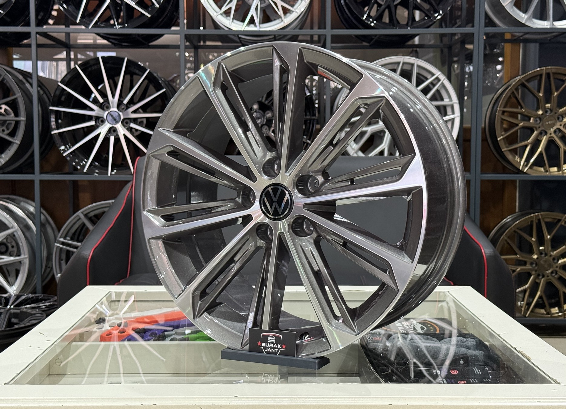 18 İNÇ 5X112 VOLSKWAGEN PASSAT JETTA GOLF CADDY VERONA TİTAN DİAMOND JANT MODELİ (4ADET) - Görsel 3