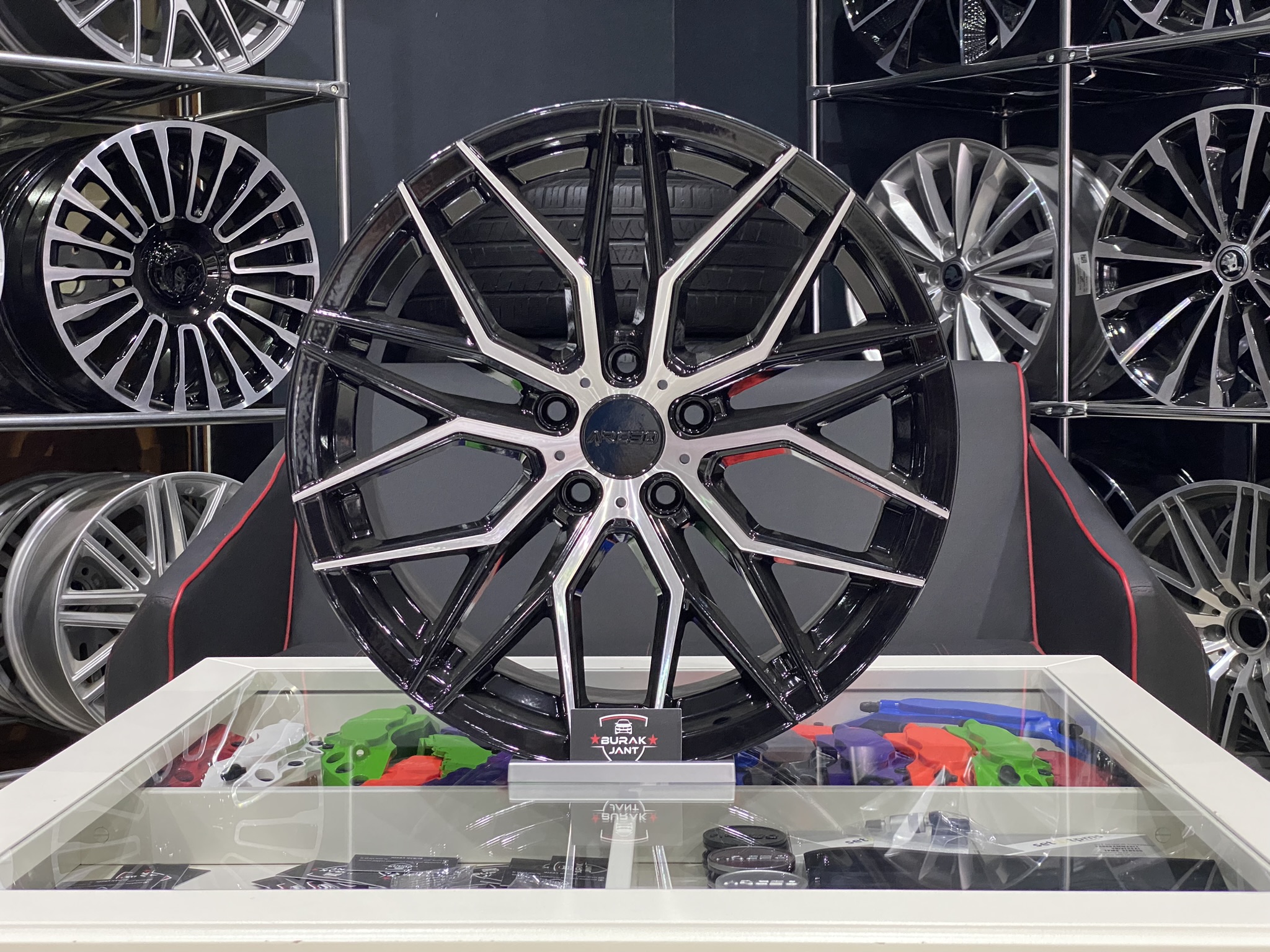 17 İNÇ 5X114.3 ARCEO VALENCİA BLACK DİAMOND JANT MODELİ (4ADET)