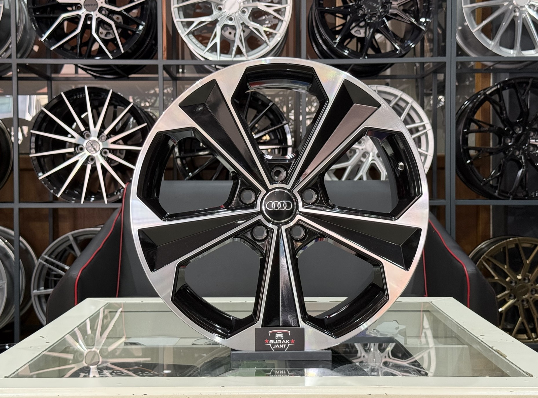 18 İNÇ 5X112 AUDİ A3 A4 A5 A6 BLACK DİAMOND JANT MODELİ (4ADET)
