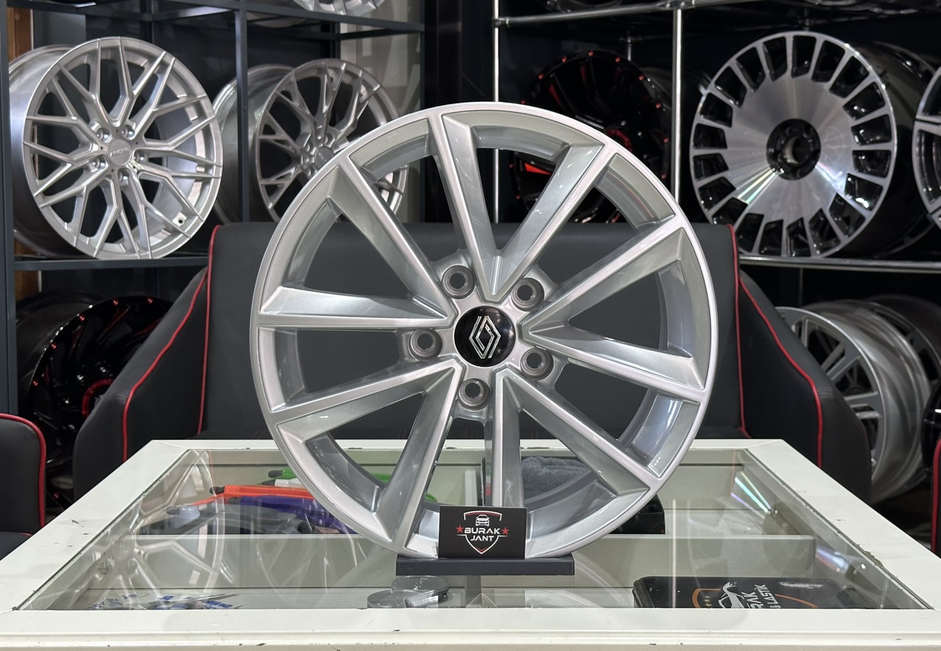 16 İNÇ 5X114.3 RENAULT MEGANE JANT MODELİ (4ADET)