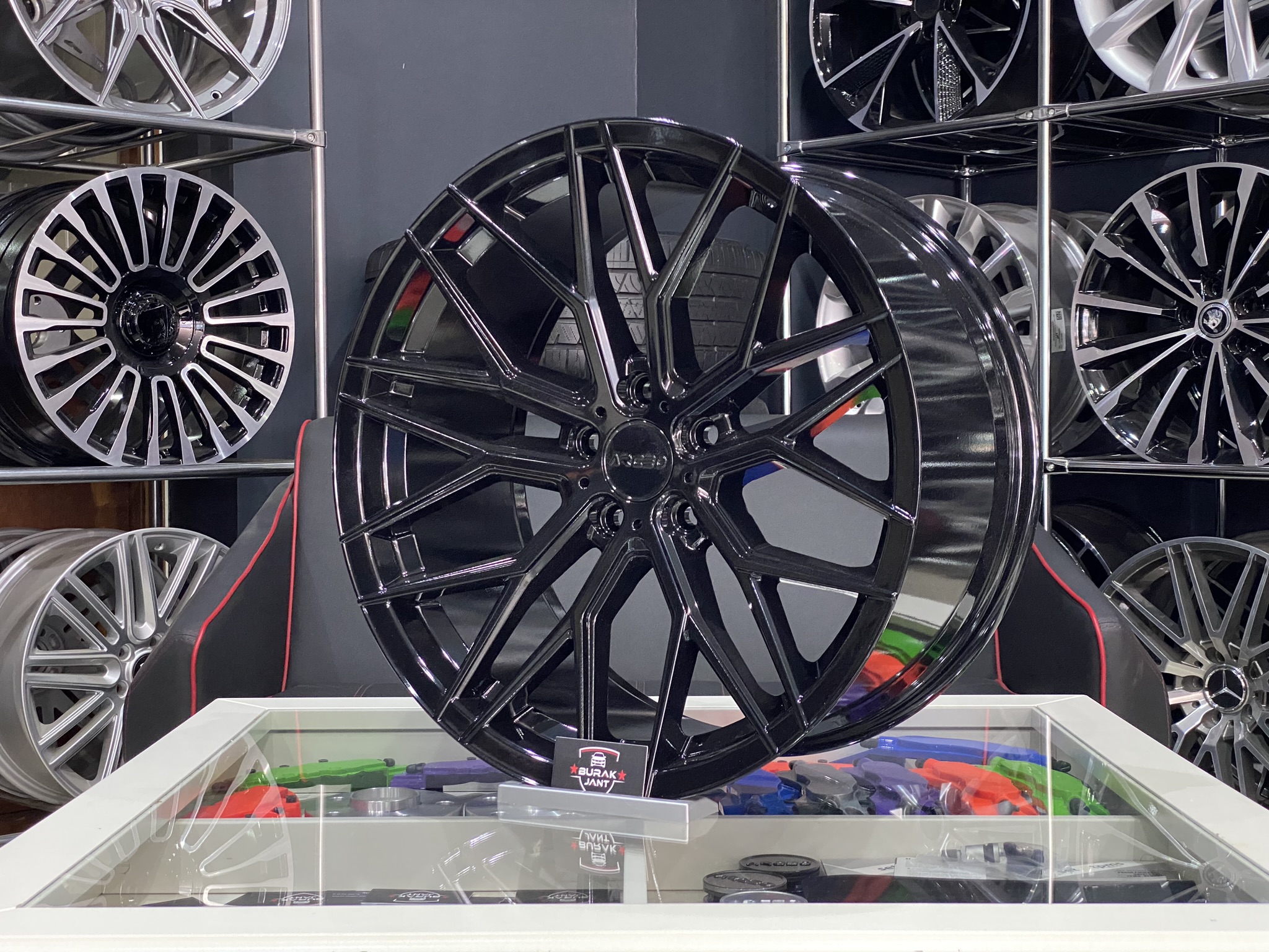 18 İNÇ 5X105 ARCEO VALENCİA PİANO BLACK JANT MODELİ (4ADET) - Görsel 3