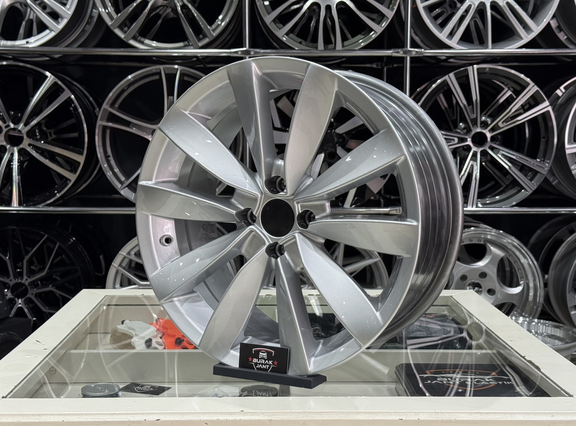 17 İNÇ 4X100 RENAULT FİAT DACIA UYUMLU LUGANO JANT MODELİ (4ADET) - Görsel 3