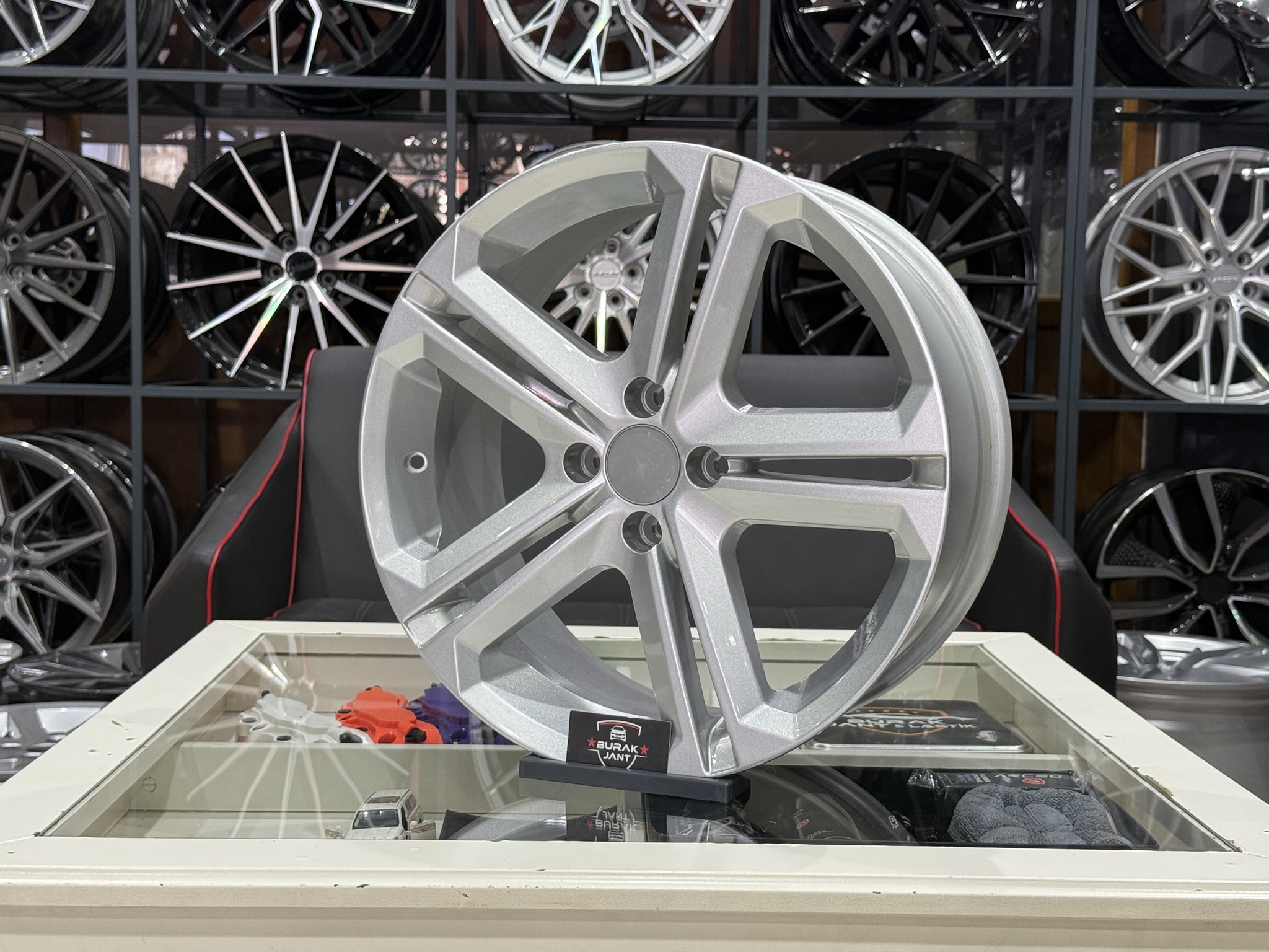 16 İNÇ 4X100 FİAT RENAULT DACIA HYUNDAİ UYUMLU MALLORY JANT MODELİ (4ADET) - Görsel 3