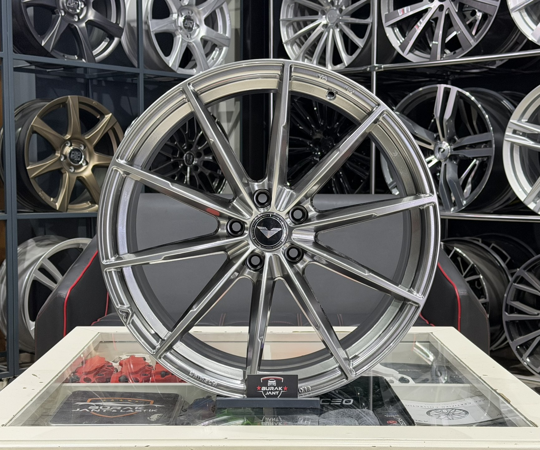 18 İNÇ 5X112 VORSTEİNER FF109 HYPER BLACK ÖN ARKA JANT MODELİ (4ADET)