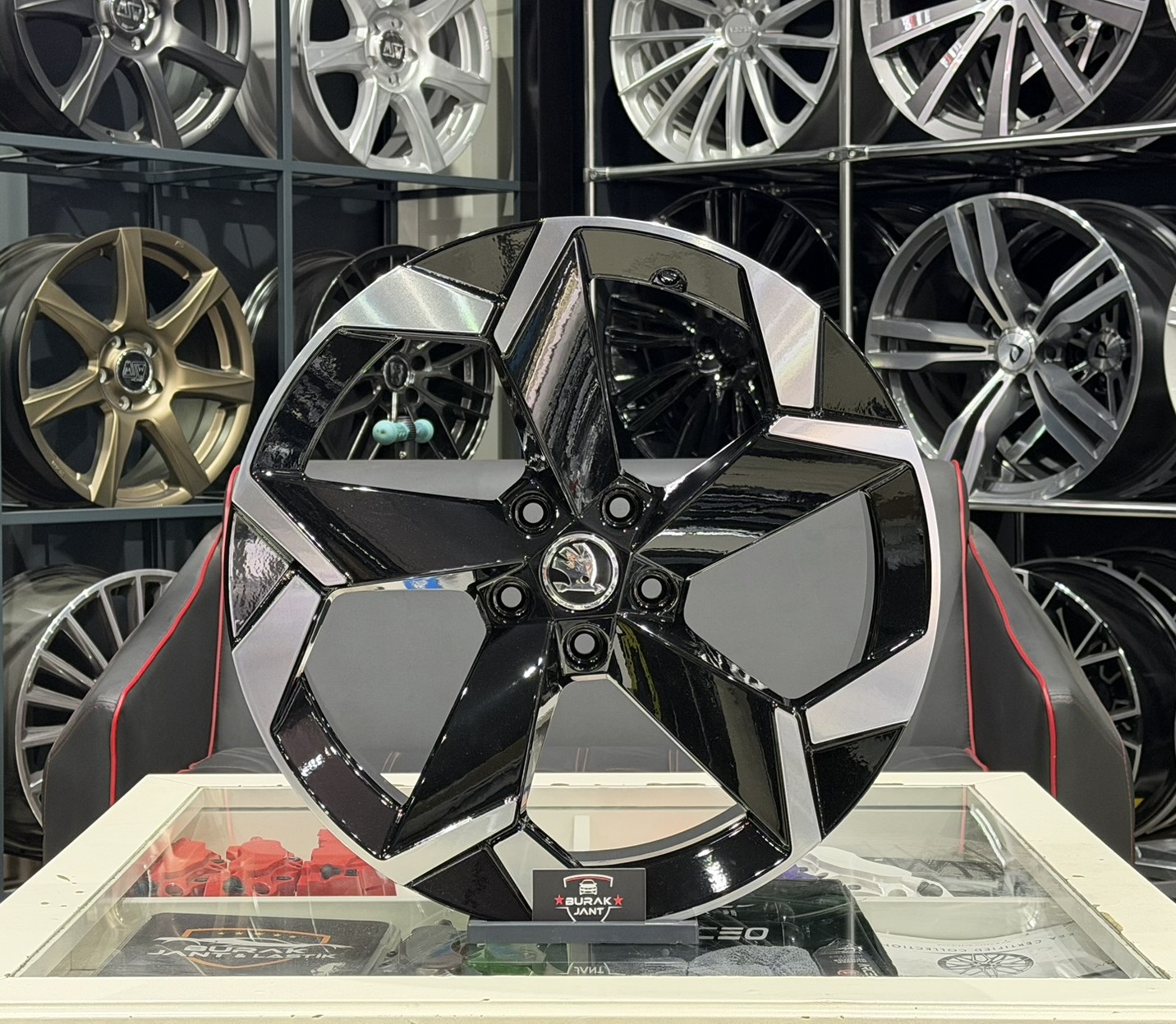 19 İNÇ 5X112 SKODA OCTAVİA SUPERB KODİAQ KAROQ BLACK DİAMOND SPORTLİNE JANT MODELİ (4ADET)