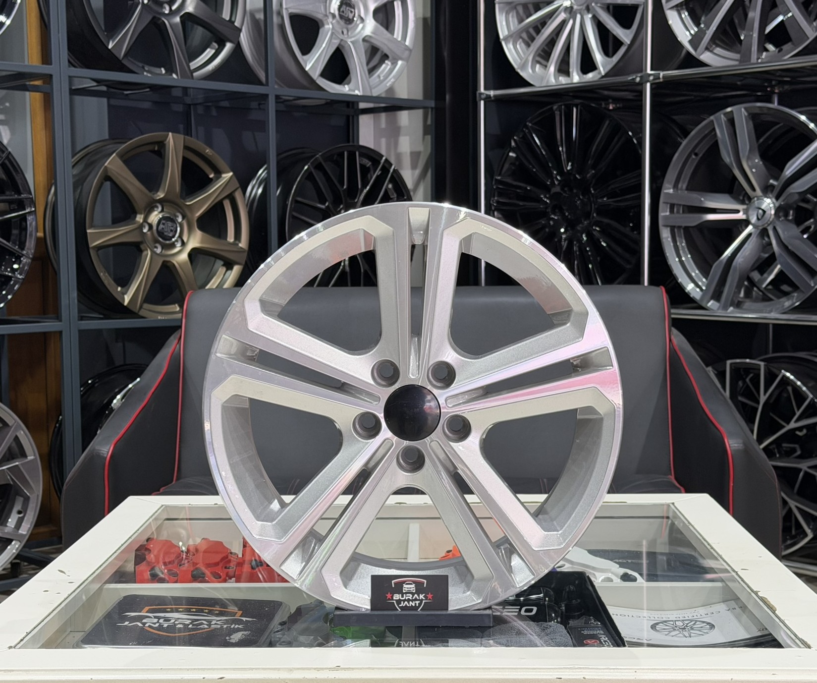 16 İNÇ 5X100 POLO İBİZA SCALA EGEA UYUMLU MALLORY SİLVER DİAMOND JANT MODELİ (4ADET)