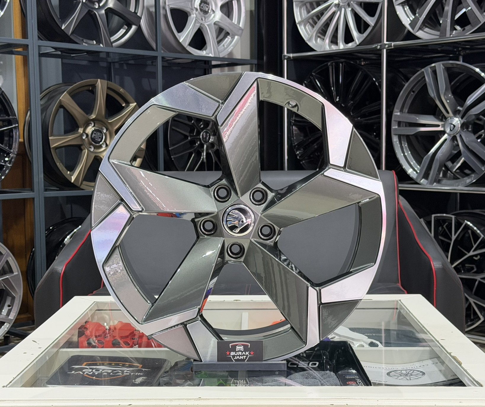 19 İNÇ 5X112 SKODA OCTAVİA SUPERB KODİAQ KAROQ GUNMETAL DİAMOND SPORTLİNE JANT MODELİ (4ADET)