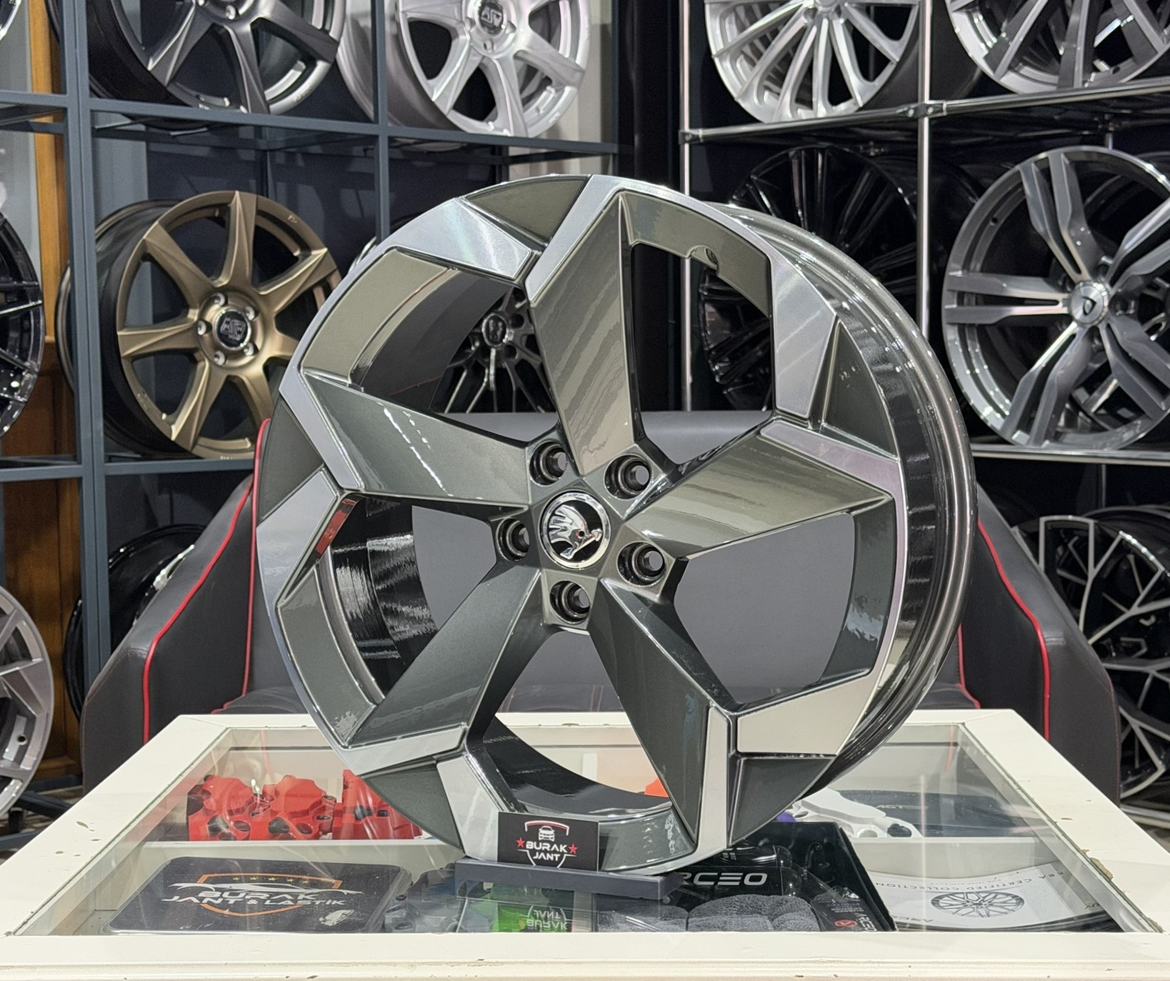 19 İNÇ 5X112 SKODA OCTAVİA SUPERB KODİAQ KAROQ GUNMETAL DİAMOND SPORTLİNE JANT MODELİ (4ADET) - Görsel 3