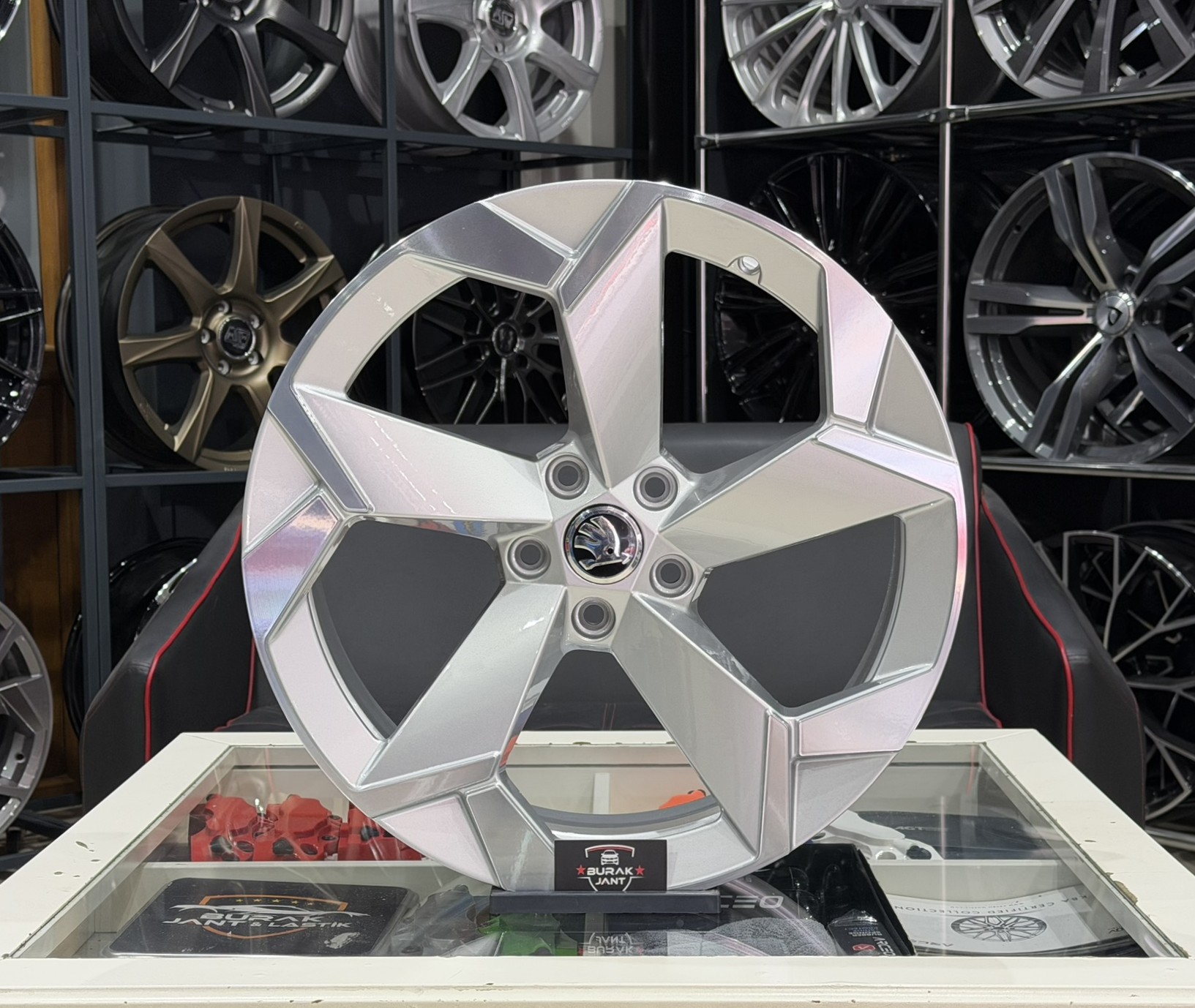 19 İNÇ 5X112 SKODA OCTAVİA SUPERB KODİAQ KAROQ SİLVER DİAMOND SPORTLİNE JANT MODELİ (4ADET)