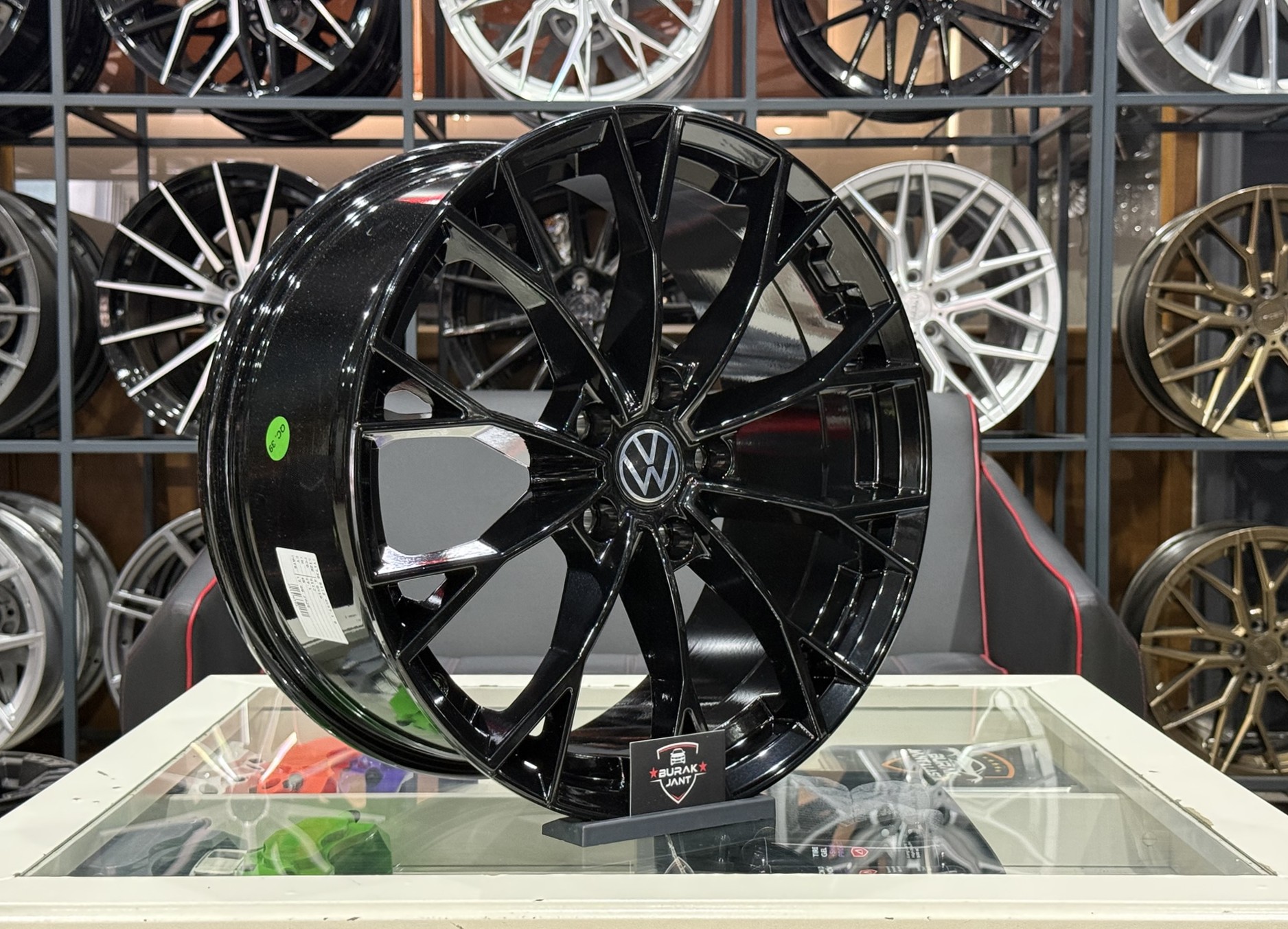 19 İNÇ 5X112 VW GOLF R WARMENAU PİANO BLACK JANT MODELİ (4ADET) - Görsel 2