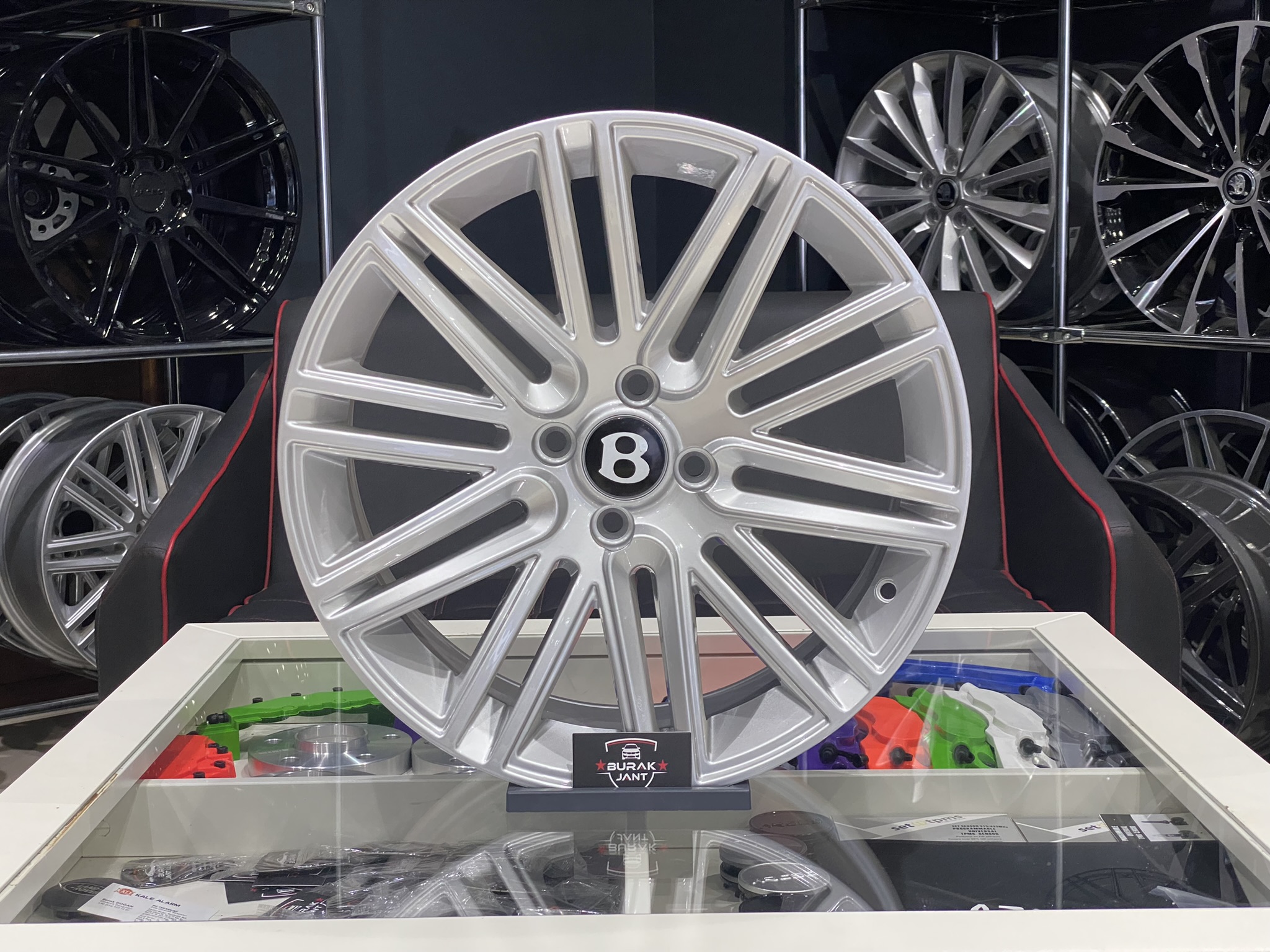 15 İNÇ 4X114 BENTLEY GT2 SİLVER JANT MODELİ (4ADET)