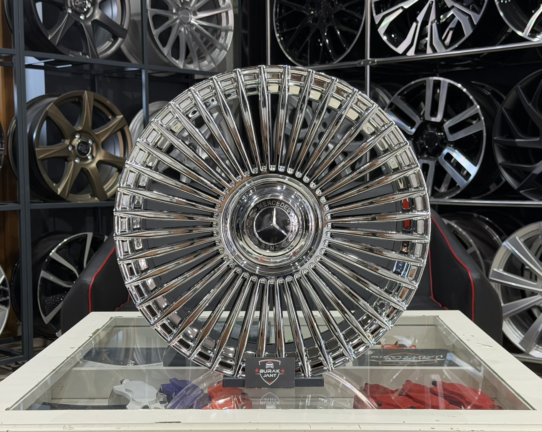 18 İNÇ 5X112 MERCEDES UYUMLU KROM ESCOBAR JANT MODELİ (4ADET)