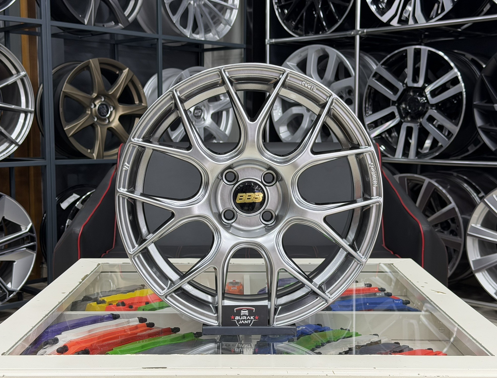 17 İNÇ 4X108 BBS RE-V7 HYPER BLACK JANT MODELİ (4ADET)