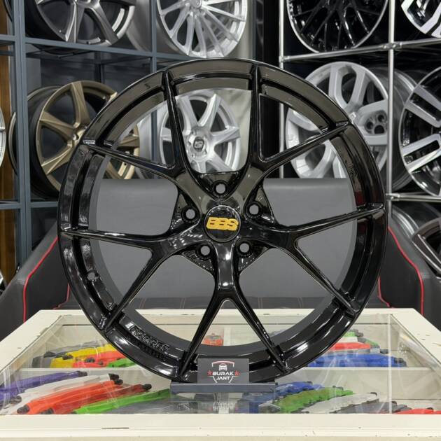19 İNÇ 5X112 BBS FI-R EVO HAVA KANALLI FORGED GLOSS BLACK JANT MODELİ (4ADET)