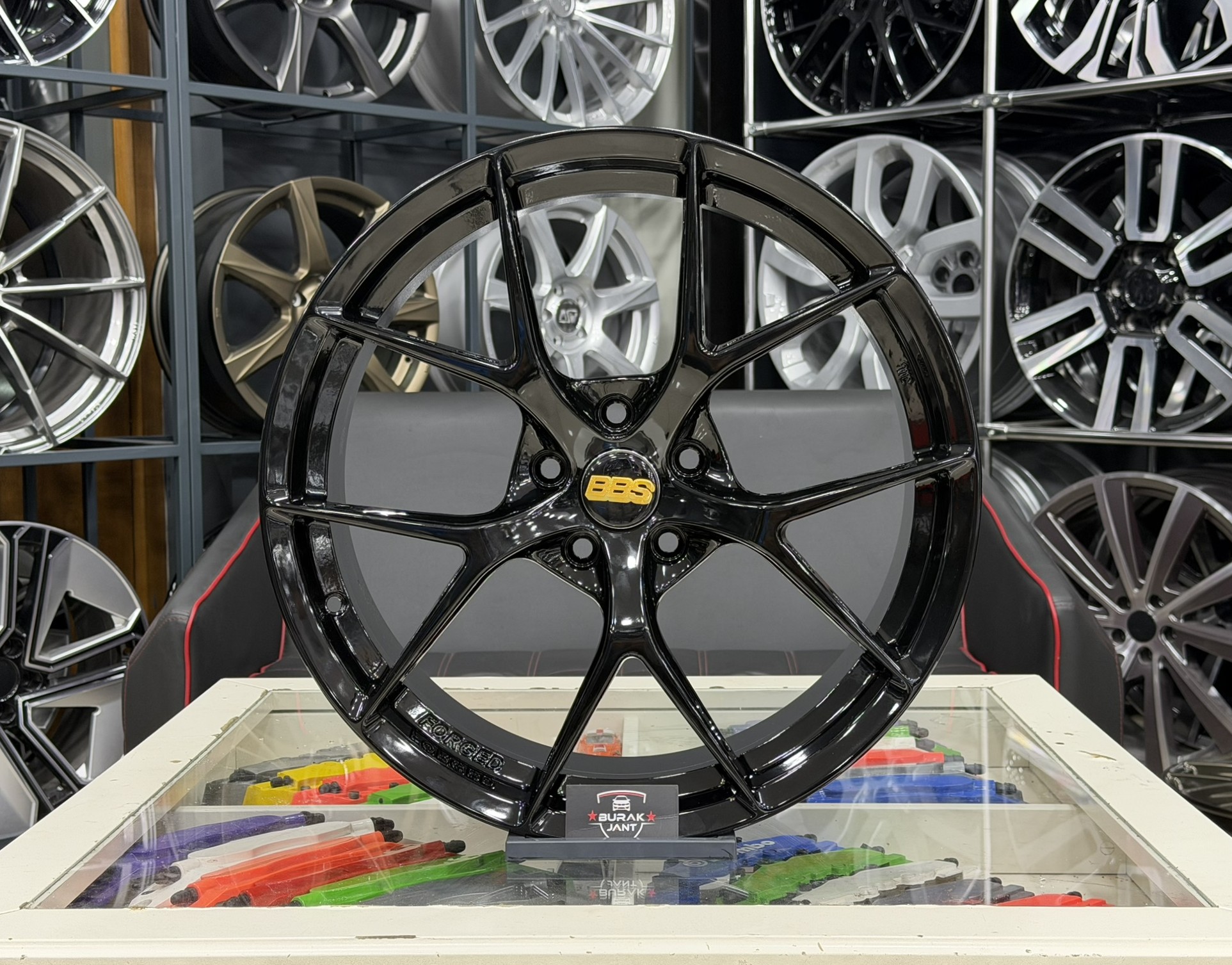 19 İNÇ 5X112 BBS FI-R EVO HAVA KANALLI FORGED GLOSS BLACK JANT MODELİ (4ADET)